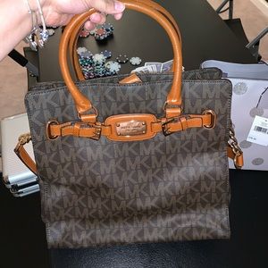 Authentic Michael Kors large Hamilton